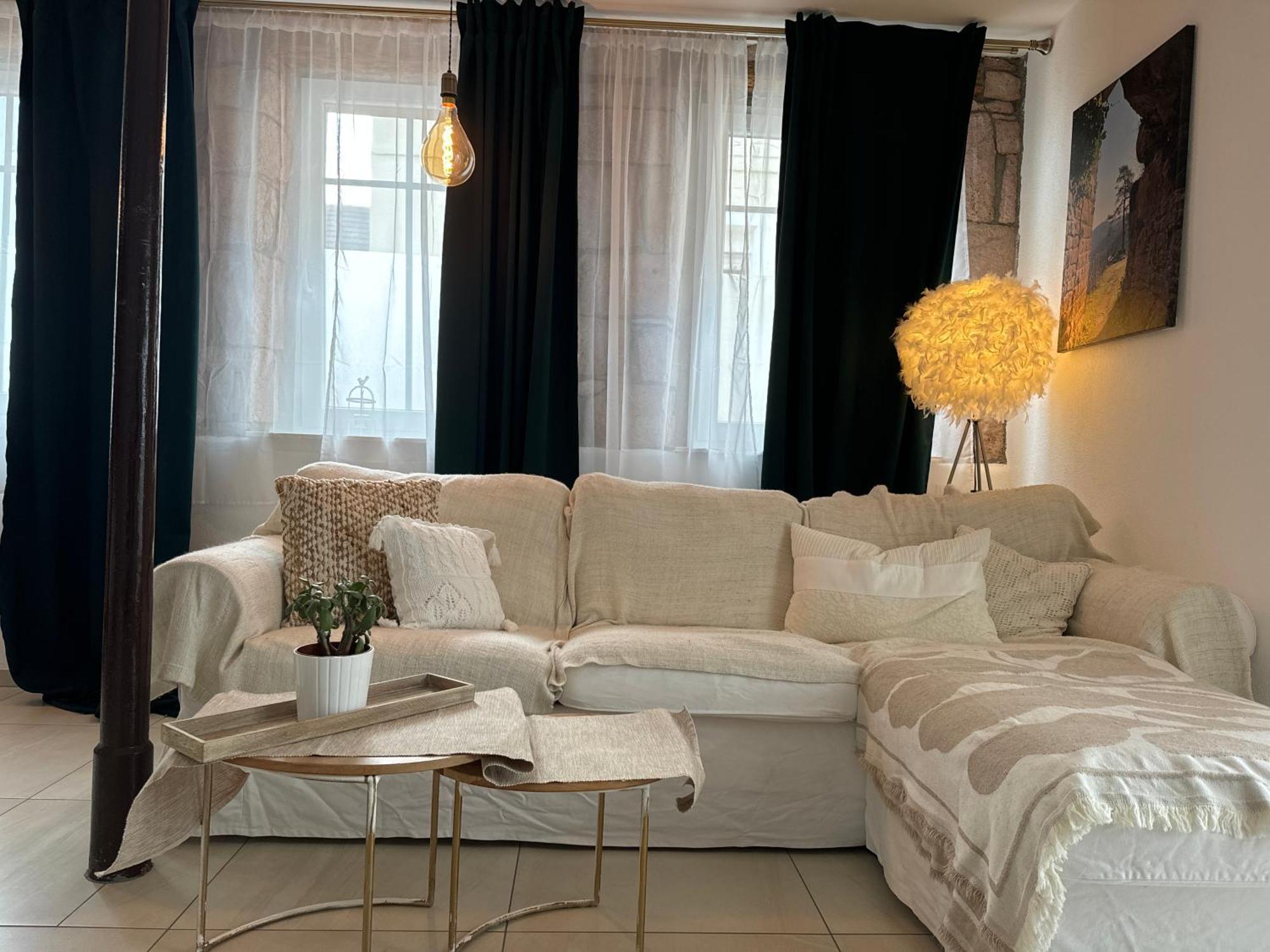 Apartment Gemuetlich & Einzigartig: Altbauloft In
